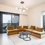 Livbnb - 3Br Plus 1 With Burj And Fountain Views