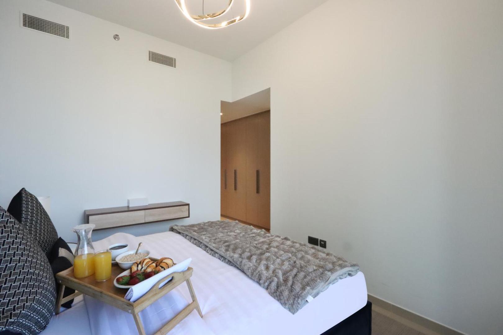 Livbnb - 3br 1 With Burj And Fountain Views Apartment