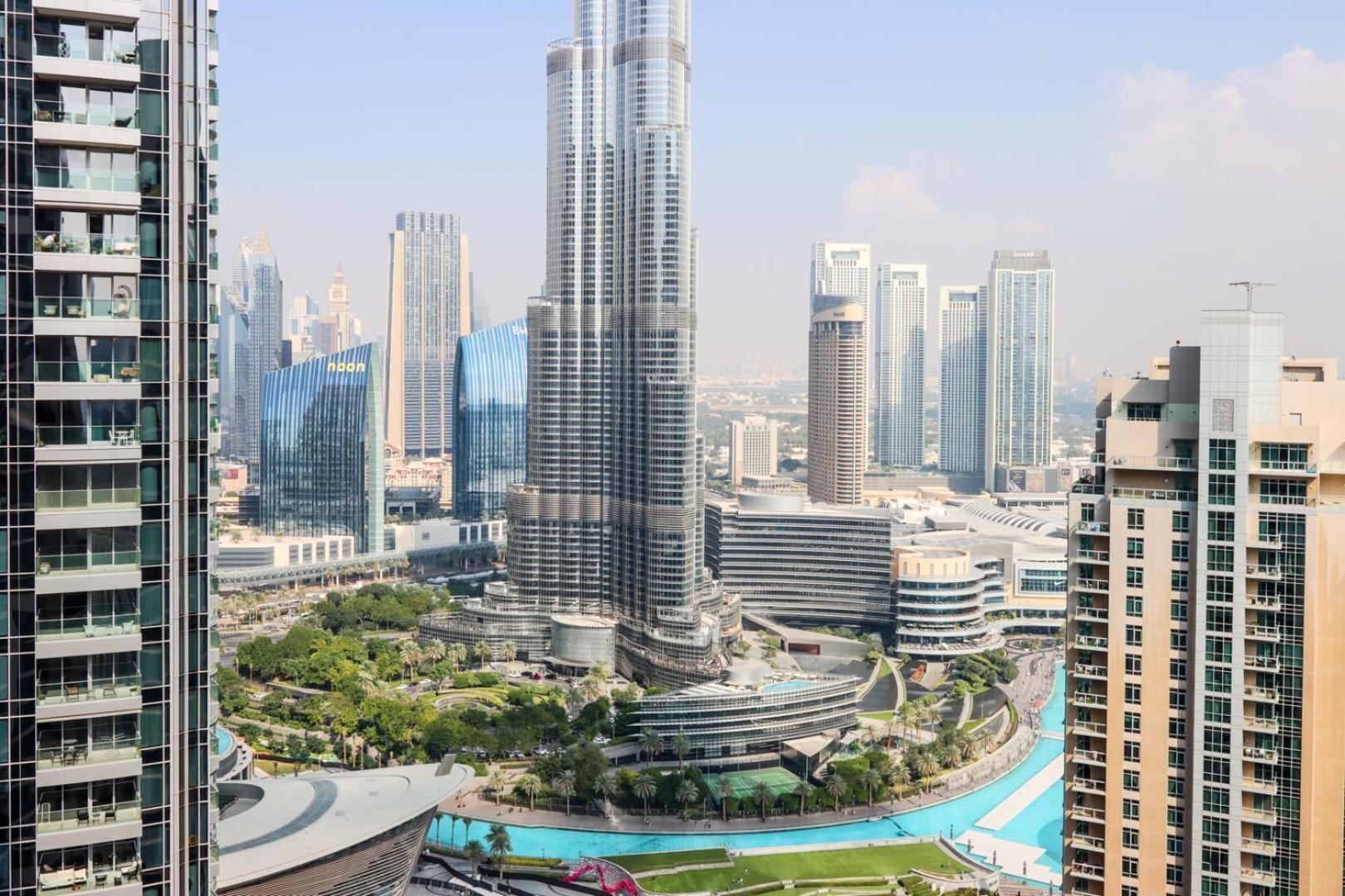 Apartment Livbnb - 3br 1 With Burj And Fountain Views Dubai