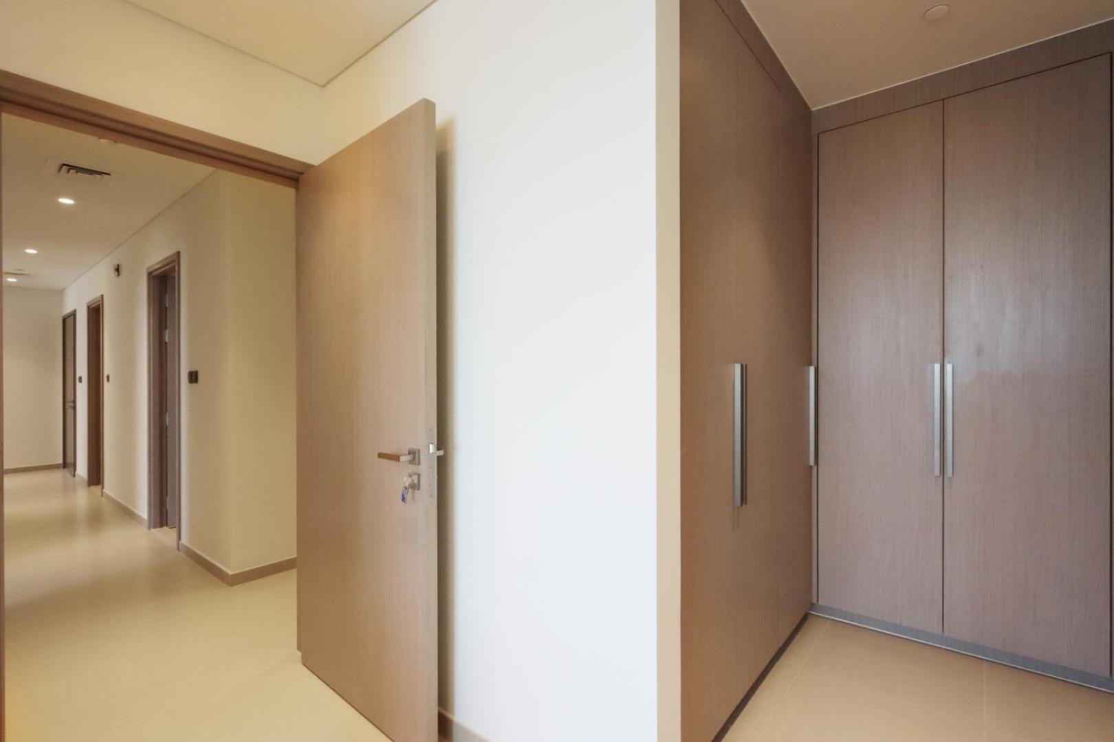 Apartment Livbnb - 3br 1 With Burj And Fountain Views